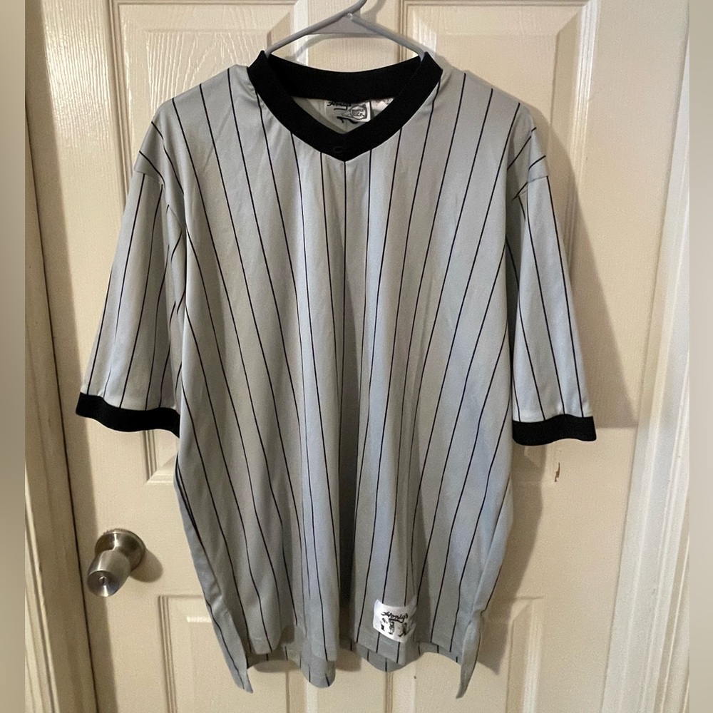 Men's Basketball Referee Grey/Black Jersey. XL